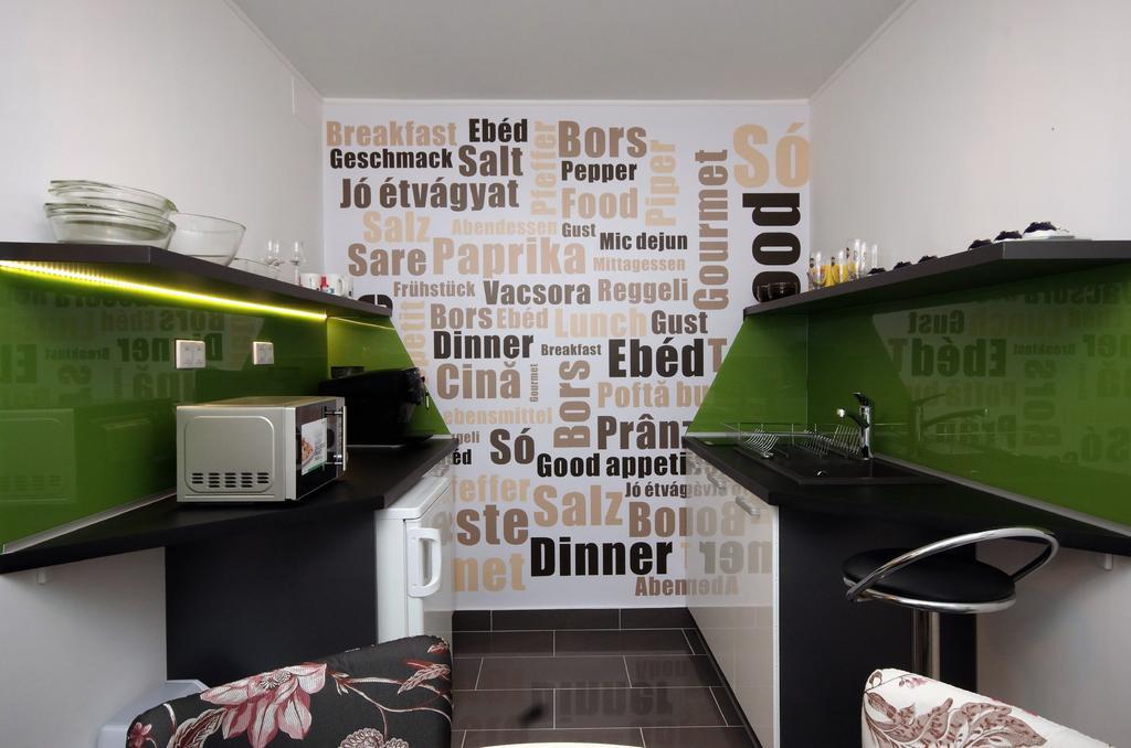גיולה Regina Delux Apartman מראה חיצוני תמונה
