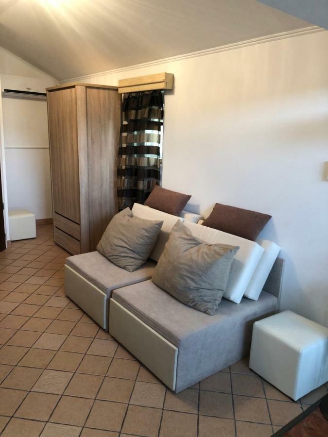 גיולה Regina Delux Apartman מראה חיצוני תמונה